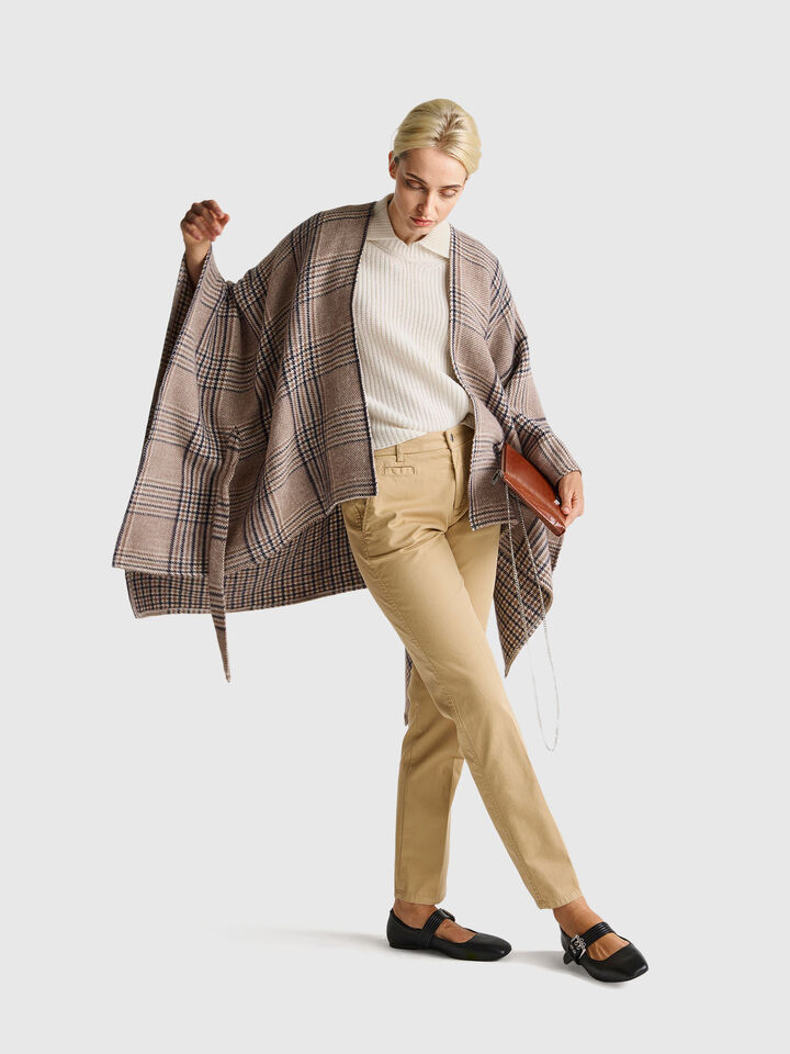 CAPE Women image number 3